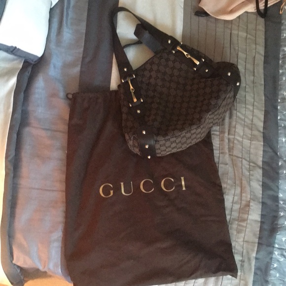 Gorgeous GUCCI handbag w/ original dustbag - Picture 4 of 5